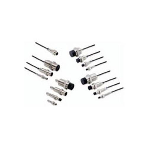 圆柱形接近开关 